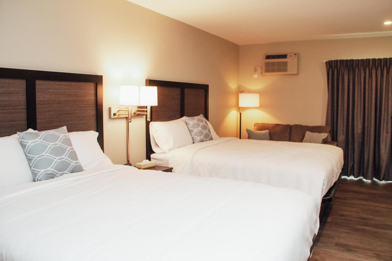 Country Squire Inn And Suites New Holland ภายนอก รูปภาพ