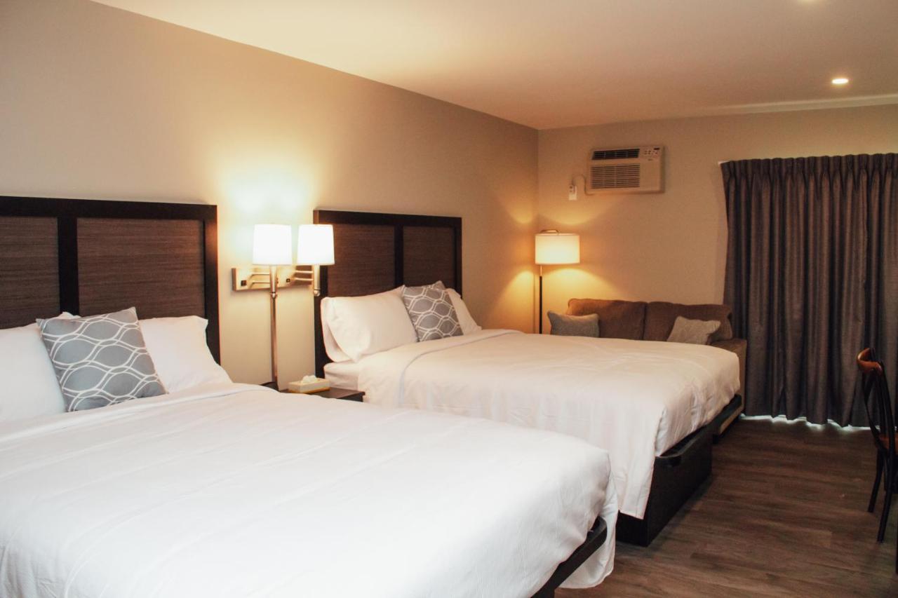 Country Squire Inn And Suites New Holland ภายนอก รูปภาพ