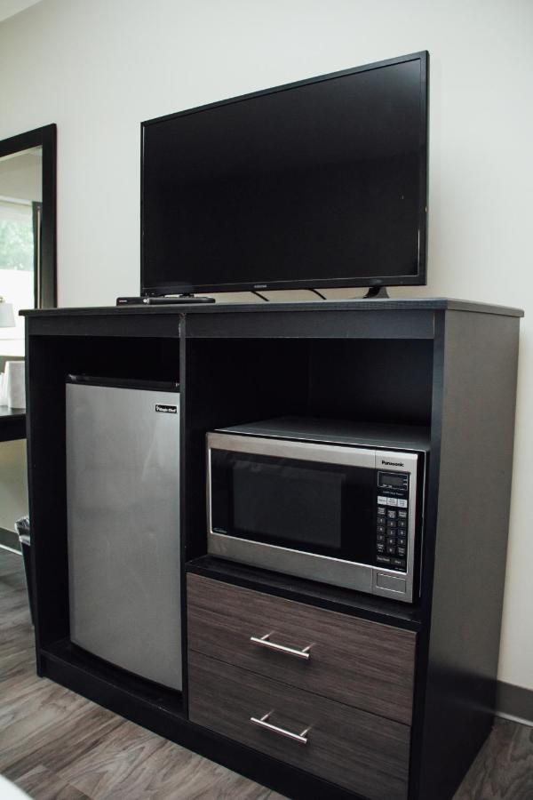 Country Squire Inn And Suites New Holland ภายนอก รูปภาพ
