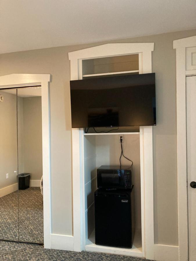Country Squire Inn And Suites New Holland ภายนอก รูปภาพ